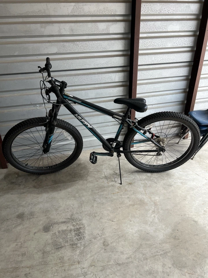 Huffy Men’s Vantage 3.0 Mountain Bike - Image 1 of 2