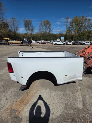 2009-2018 Dodge Ram 3500 4500 4th Gen Dually 8' Truck Truck Bed - Image 1 of 4