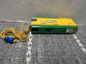 VINTAGE LE CLIC 110 FILM CAMERA RETRO YELLOW & GREEN WITH STRAP - Picture 1 of 7