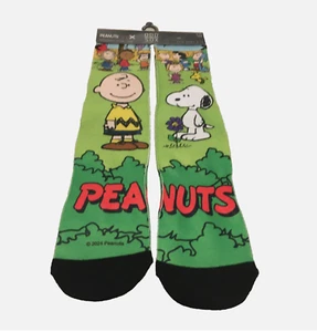 Odd Sox PEANUTS Charlie Brown & Snoopy Novelty Crew Socks Fits Sizes 6-13 NWT - Picture 1 of 5