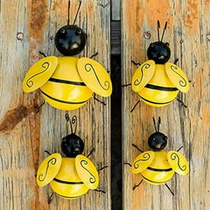 4Pcs Metal Bumble Bee Ornament 3D Art Hanging Bee Garden Fence Lawn Wall Decor - Picture 1 of 9