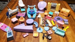 Lot Of Barbie And Doll Furniture Accessories Mattel Barbie VTG - Picture 1 of 3