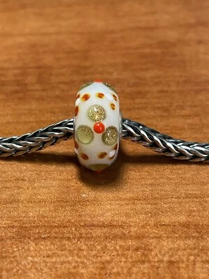 Autêntica flor de glitter de contas brancas exclusivas Trollbeads #140 - Imagem 1 de 4