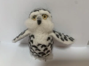 FIELTRO AGUJA BÚHO HOGWARTS fibra de alpaca hecha a mano. HEGWIG - Imagen 1 de 5