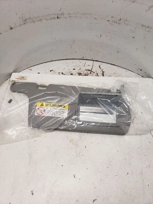 Passenger Sun Visor Without Illumination Fits 97-01 CR-V 1443230 - Image 1 of 4