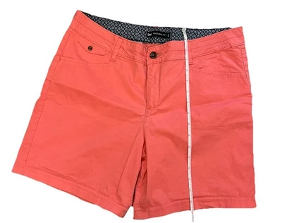 Lee Natural Fit 粉色中腰 5 英寸内缝短裤,尺寸 12 中号 — 第 1/4 张图片
