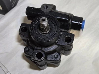 Bomba de dirección asistida 4Runner 1997-2001 Toyota Tacoma 1996-2000 remanufacturada Foto 1 de 4