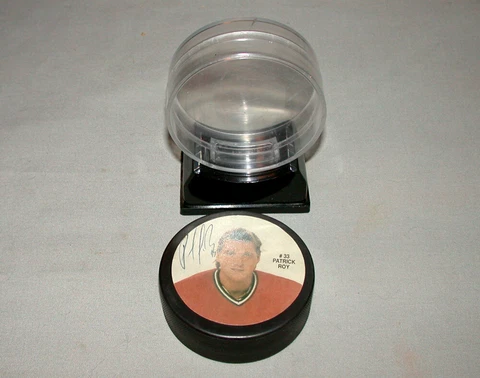 Original NHL  Patrick Roy Montreal Canadiens Signed Souvenir Puck Cover