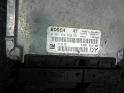 Centralina Iniezione Diesel GM 09 181 243 DY 0 281 010 050 Opel Astra 2.0 - Immagine 1 di 2