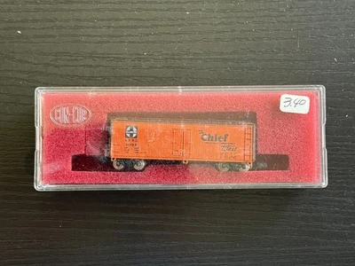 N Con-Cor 1352D Reefer Santa Fe Chief of the West SFRD 11723 - ME1742 - Image 1 of 2