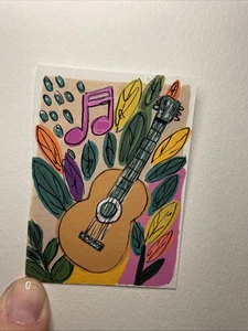 aceo Original Gemälde, Boho Gitarre, Acryl, 2,5” x 3,5”, Miniatur - Bild 1 von 3