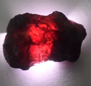 Pietra Preziosa Naturale Rosso Marrone Birmania Painite 93,35 Carati Grezza Certificata E7402 - Foto 1 di 6