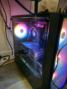 pc gamer tour - Photo 1/3
