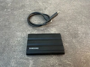 Samsung Portable SSD T7 Shield 4TB - Photo 1/2