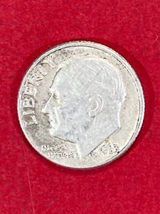 1963 D United States 10 Cent Silver Coin Circulated - Picture 1 of 2
