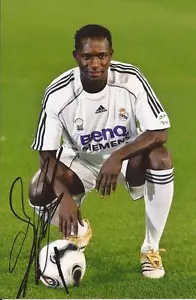 REAL MADRID * MAHAMADOU DIARRA FIRMATA 6x4 FOTO RITRATTO + COA - Foto 1 di 1