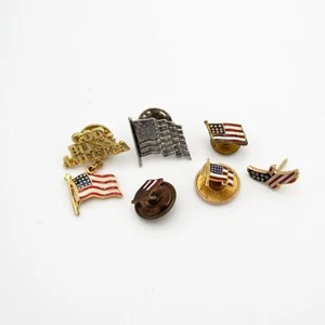 Banderas patrióticas de colección God Bless America, esmalte variedad de 5 prendedores pinback - Imagen 1 de 4