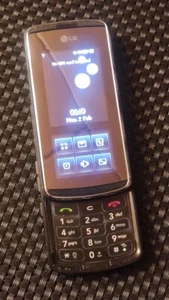 LG KF600 - Schwarz Silber (Ohne Simlock) - Bild 1 von 5
