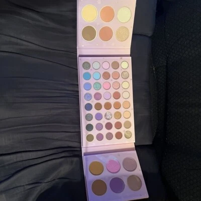 Profusion Cosmetics Frosted Snow Sparkle-52 Shade Face & Eye Pal/free shipping - Image 1 of 2