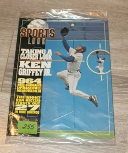 1994 SEALED SPORTSLOOK MAGAZINE KEN GRIFFET JR. - Picture 1 of 3
