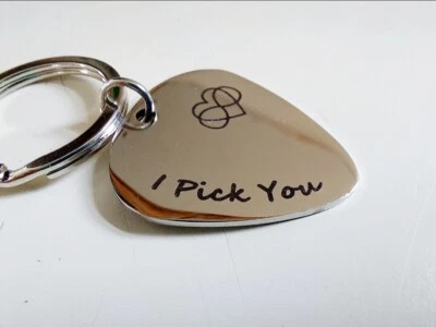 I Pick You Stainless Steel Guitar Pick Keychain Fun Novelty. New! Makes a great - Image 1 of 4