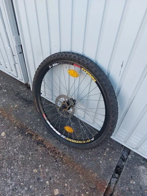 Laufrad Voderrad 26 Zoll Mit Scheibenbremse In Guten Zustand - Bild 1 von 4