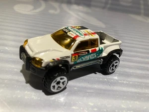 HOT WHEELS loose = MEGA DUTY = WHITE 4x4 truck - Picture 1 of 2
