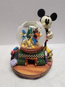Disney Mickey Mouse 100 Jahre Magie Schneekugel mit Musik 24099 leuchtet nicht - Bild 1 von 14