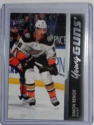 2021-22 Upper Deck Series 1 - Young Guns Simon Benoit #228 (RC) - Image 1 of 2