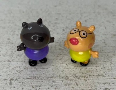 2 件套 Peppa Pig and Friends 家庭迷你玩偶 完好 — 第 1/3 张图片