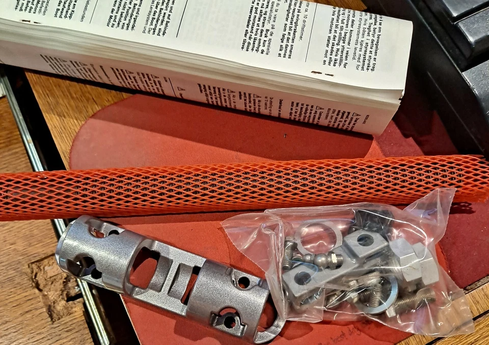 OMC/BRP/Evinrude/Johnson Duel Steering Arm Kit  P#  175322 - Image 1 of 3