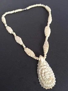 VINTAGE NECKLACE BONE PENDANT WONDERFUL DESIGN JEWELLERY - Picture 1 of 9