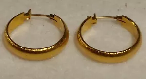 Vintage-signierte E.T.-etruskische goldfarbene Creolen Ohrringe mattes Finish - 3/4" Durchmesser - Bild 1 von 15
