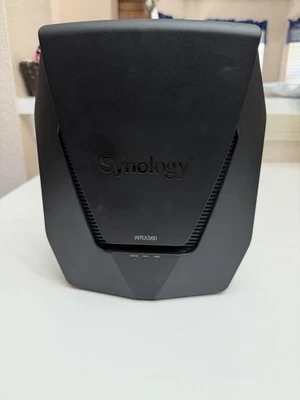 Router Synology WRX560 Doble Banda Wi-Fi 6 Foto 1 de 3