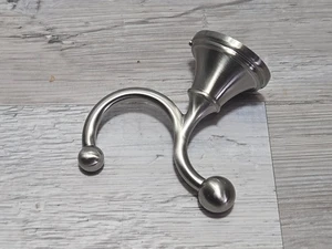 (1) NEU Delta Crestfield Mehrzweck Haken Gewand - gebürstetes Nickel - 138037 - Bild 1 von 3