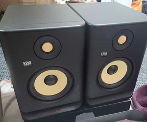 KRK ROKIT RP5 G4 Studio Monitors (Pair) - Picture 1 of 2