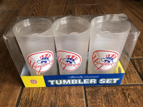 New York Yankees 19 oz. Team Logo Acrylic Frosted Tumbler Cups (Set of 3) Cover