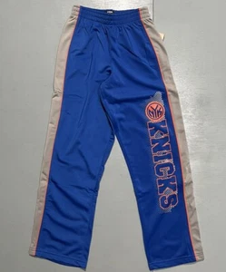 Pantaloni riscaldati NBA New York Knicks taglia giovane nuovi con etichette - Foto 1 di 3