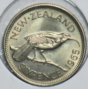 New Zealand 1965 6 Pence Huia bird 298651 combine shipping - Picture 1 of 2