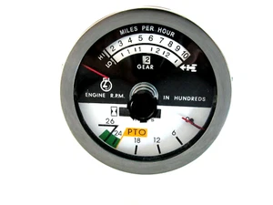 Tachometer with knob 67679C2 fits 966, 1066 W/ Gear Drive International Tractors - Picture 1 of 4