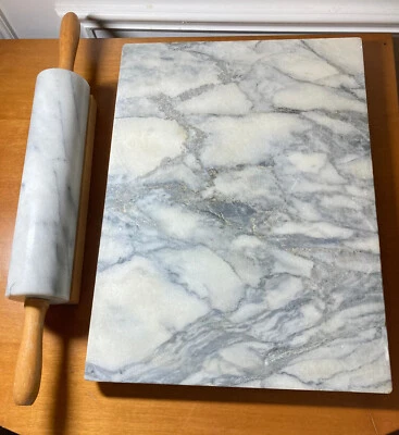 Juego de tablero de pastelería y rodillo a juego de mármol gris Foto 1 de 3