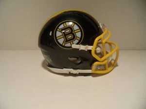  CUSTOM CONCEPT BOSTON BRUINS MINI FOOTBALL HELM - Bild 1 von 3