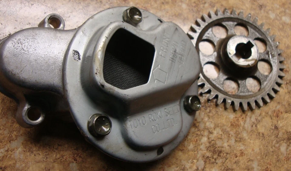 Suzuki Katana GSX600F GSX 600 F GSX600 2001 motor bomba de aceite pantalla engranajes piezas Foto 1 de 1