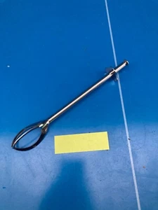 ANCIENNE BEL PINCE A SUCRE OU A GLACONS EN METAL ARGENTE N°7 - Picture 1 of 6