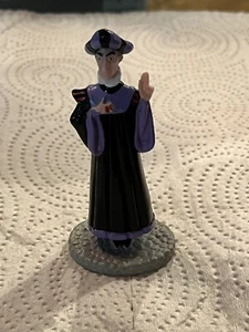 Applaus-Disney-Glöckner von Notre Dame-Claude Frollo-PVC Figur Tortenaufleger - Bild 1 von 3