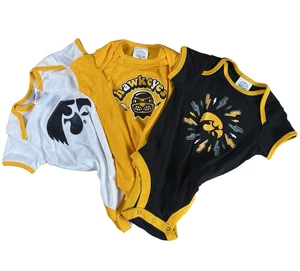 3 piezas Rivalry Threads 91 Iowa Hawkeyes bebé una pieza 6-9 meses 26”-27” 19-21 lb - Imagen 1 de 10