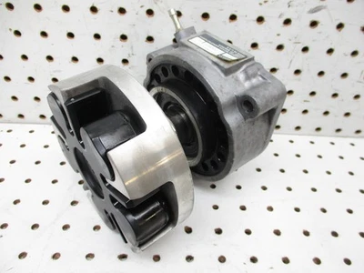 Acoplador de rodamiento intermedio de eje medio Yamaha FX Cruiser 1.8 SVHO Waverunner Foto 1 de 4