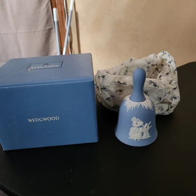 Vintage 1996 Christmas Bell Wedgwood Blue/white Jasper ware Xmas Traditions Bell - Image 1 of 4