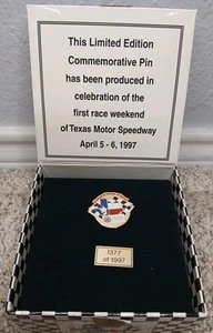 Texas Motor Speedway Limited Edition NASCAR Mütze Anstecknadel 1377/1997 Serie 3 - Bild 1 von 5