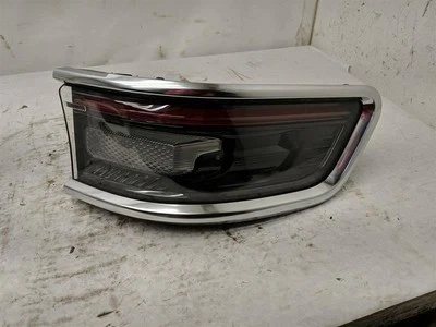 Cuarto de luz trasera de pasajero montado en panel para 22 GRAND WAGONEER 2888860 Foto 1 de 4